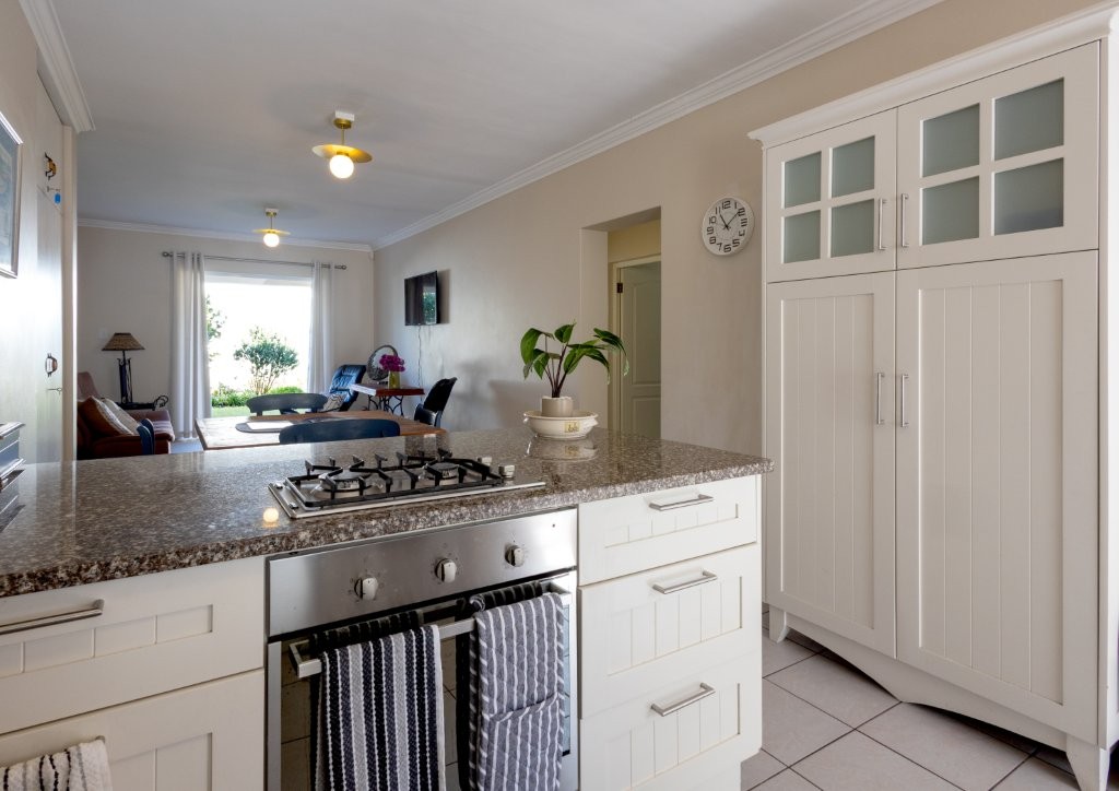 Whale-a-While thumbnail 8